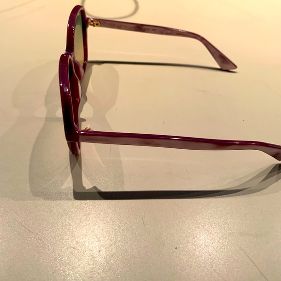 Gucci Sunglasses - Picture 3 of 4